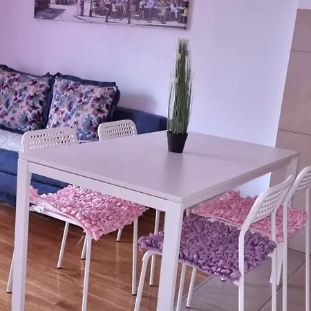 Naki Apartment *